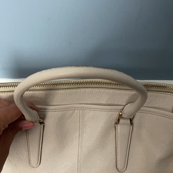 Cream Coach Handheld Bag - Picture 7 of 12